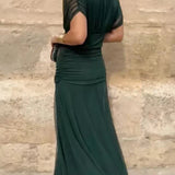 Luana - Elegantne V-kaelusega kleit